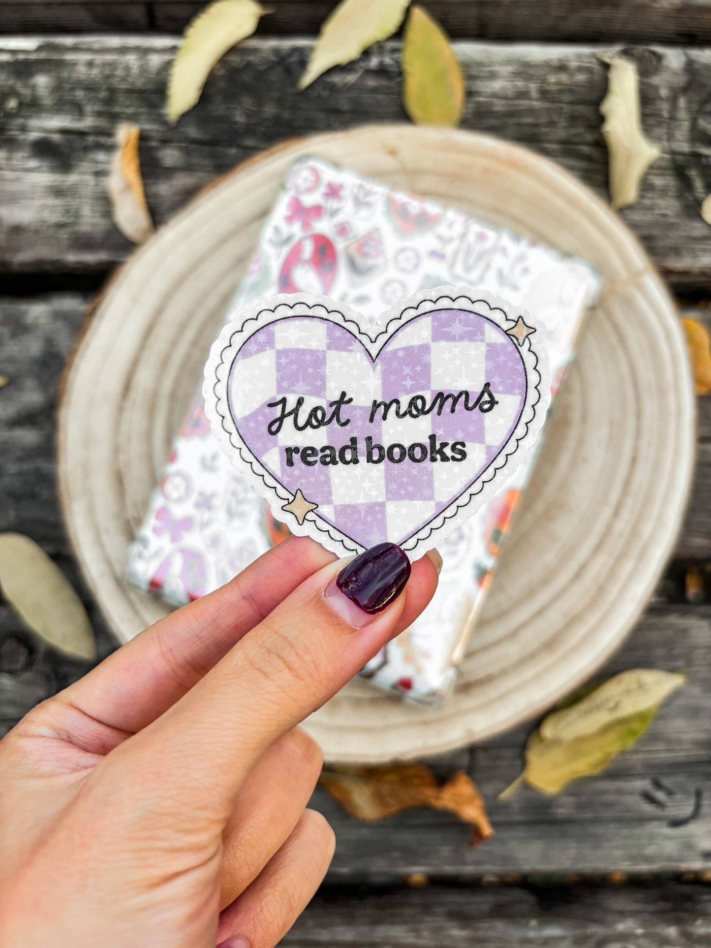 Hot Moms read Vinyl Sticker