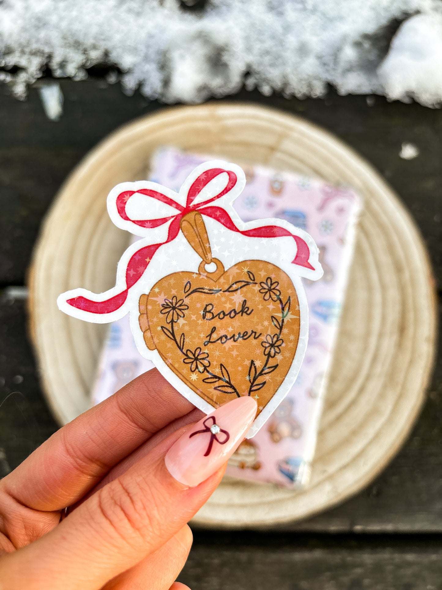Book lover heart locket Vinyl sticker