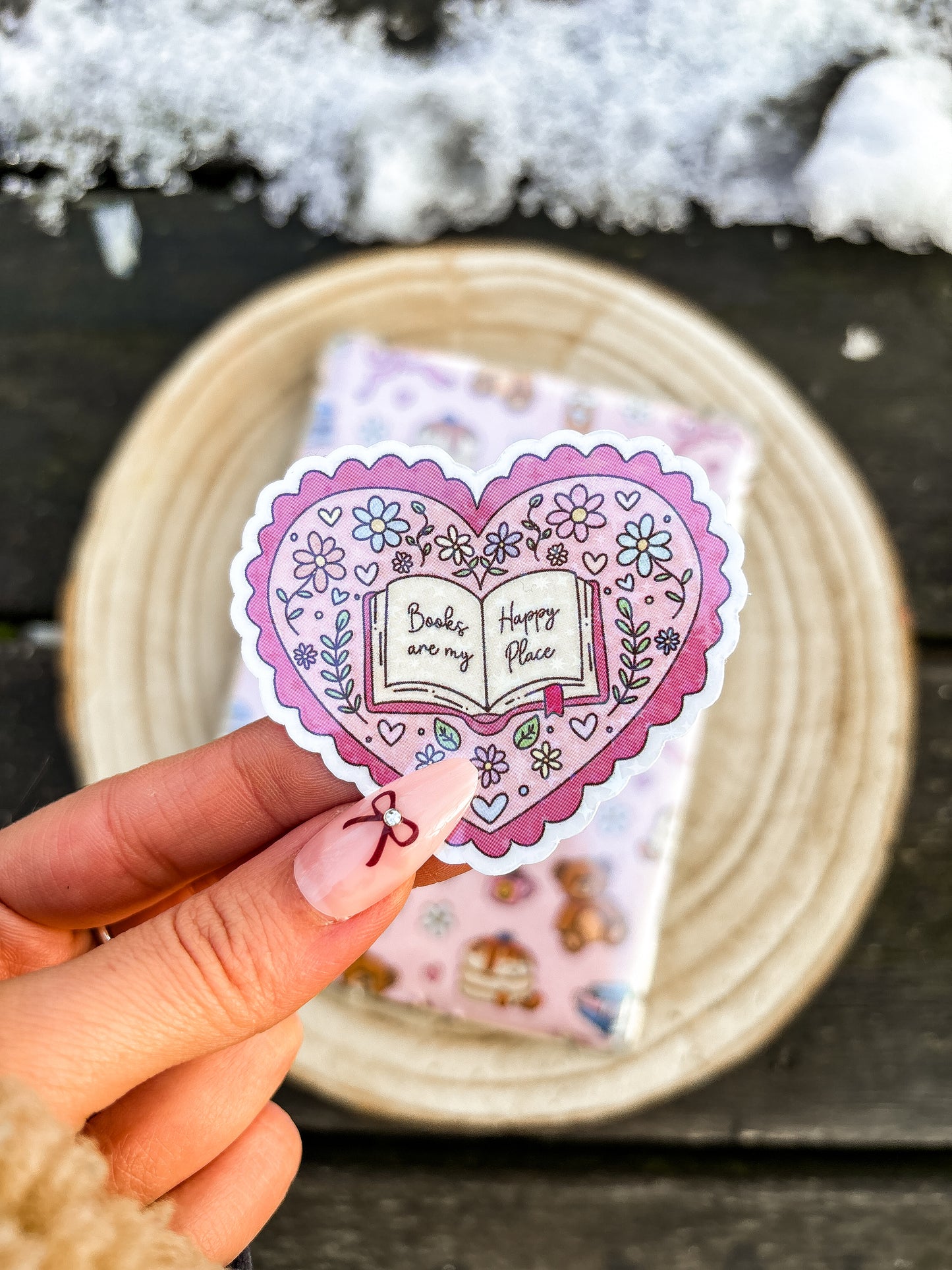 Books are my happy place Vinyl sticker