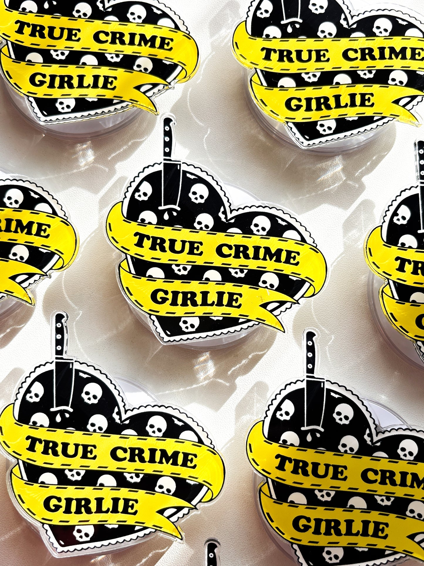 True Crime Girlie Magnetic Grip
